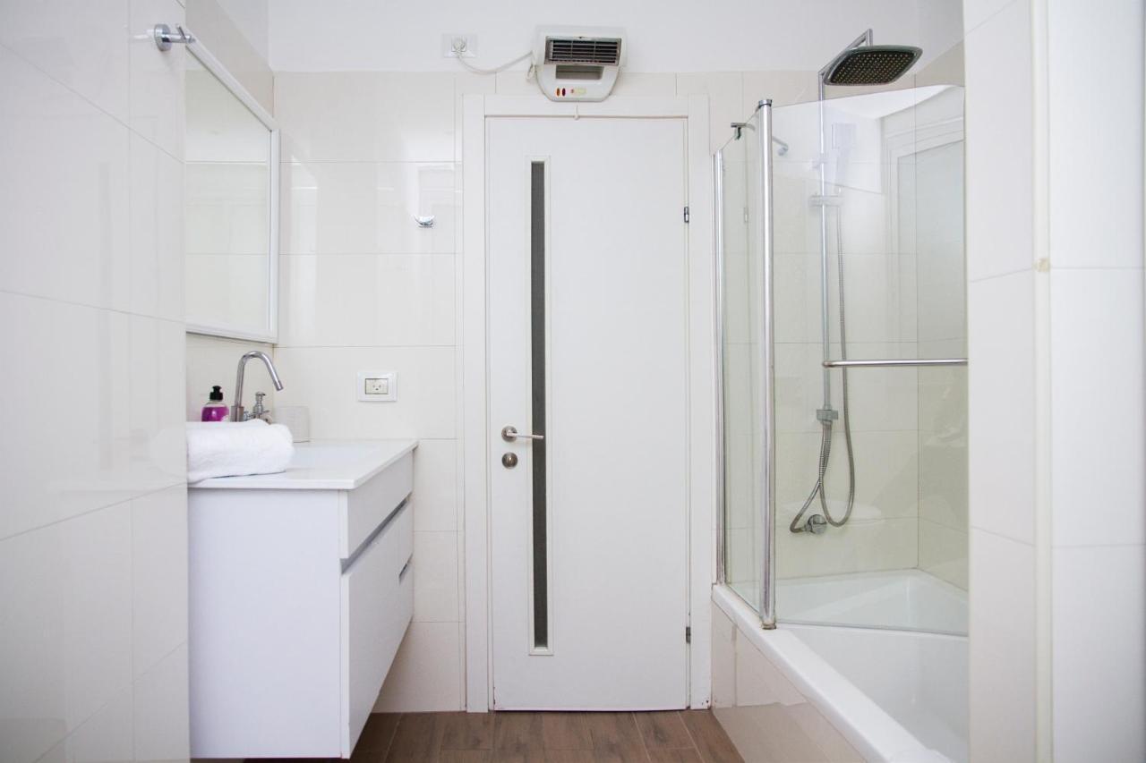 Apartment Etsel Бат Ям Екстериор снимка