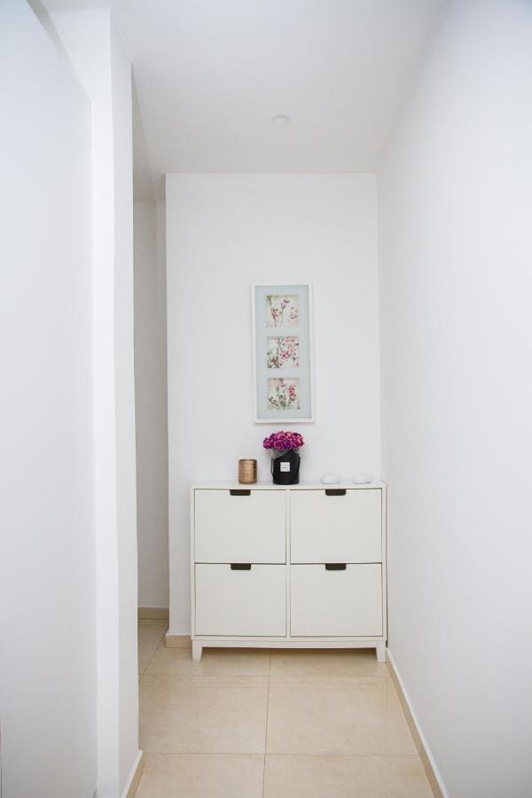 Apartment Etsel Бат Ям Екстериор снимка