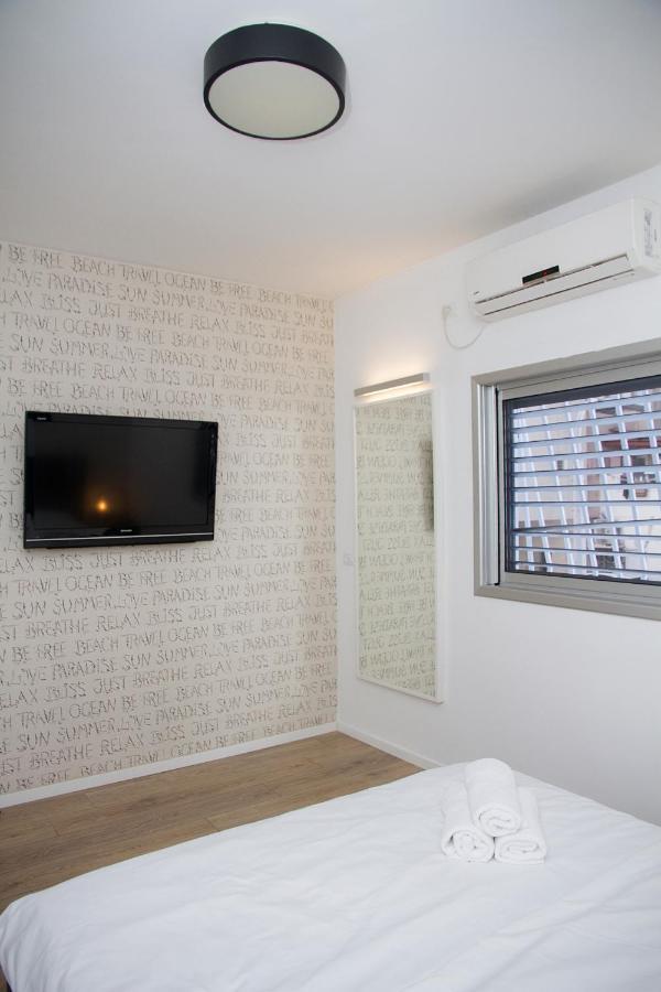 Apartment Etsel Бат Ям Екстериор снимка