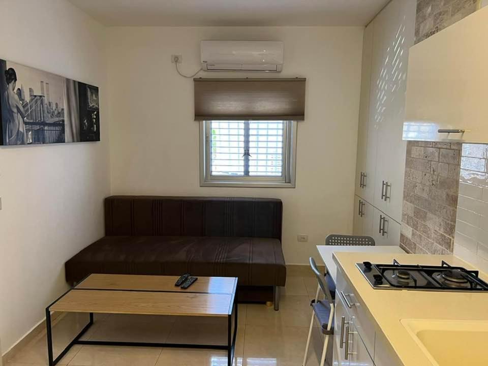 Apartment Etsel Бат Ям Екстериор снимка